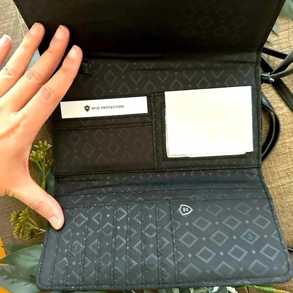 Vera Bradley Purse - Black Adjustable Versatile Bag New With Tags - Picture 6 of 12